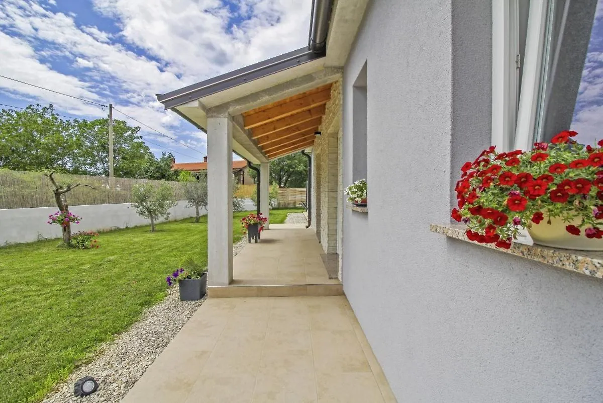 Vila Natascha In Pamici - Haus Fuer 6 Personen